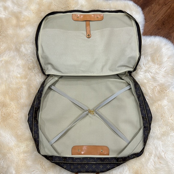 Louis Vuitton Monogram Sirius 60 Luggage - Picture 3 of 11